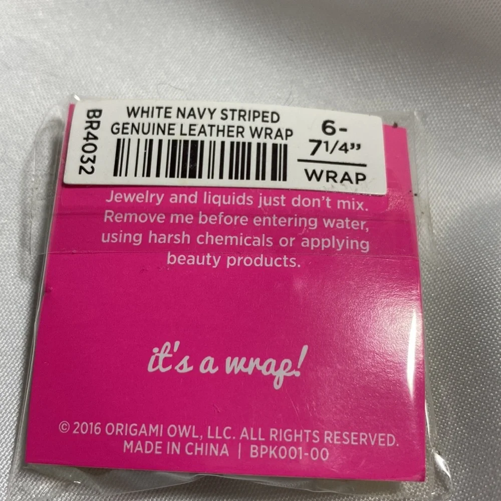 Navy and white leather wrap bracelet from origami owl
